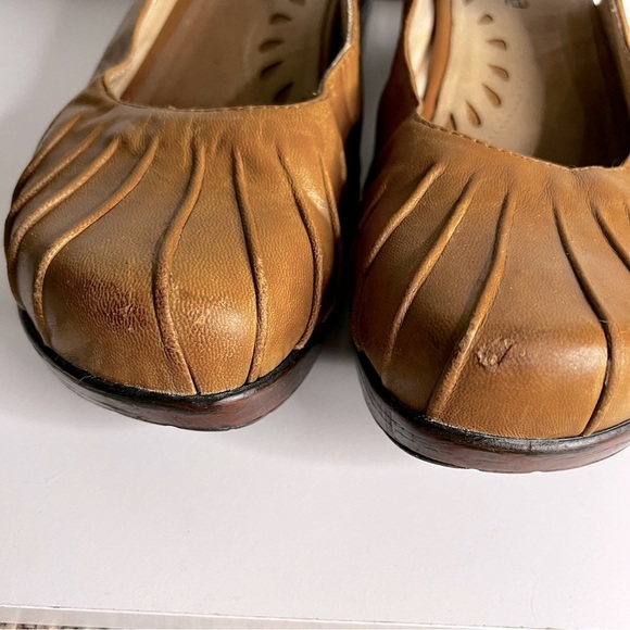 Portlandia Mary Jane Sling Back Clogs - Picture 3 of 7